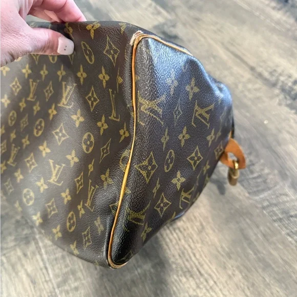Louis Vuitton Speedy 30 Monogram Purse - Picture 8 of 16